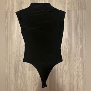 Aritzia - Babaton Black Bodysuit